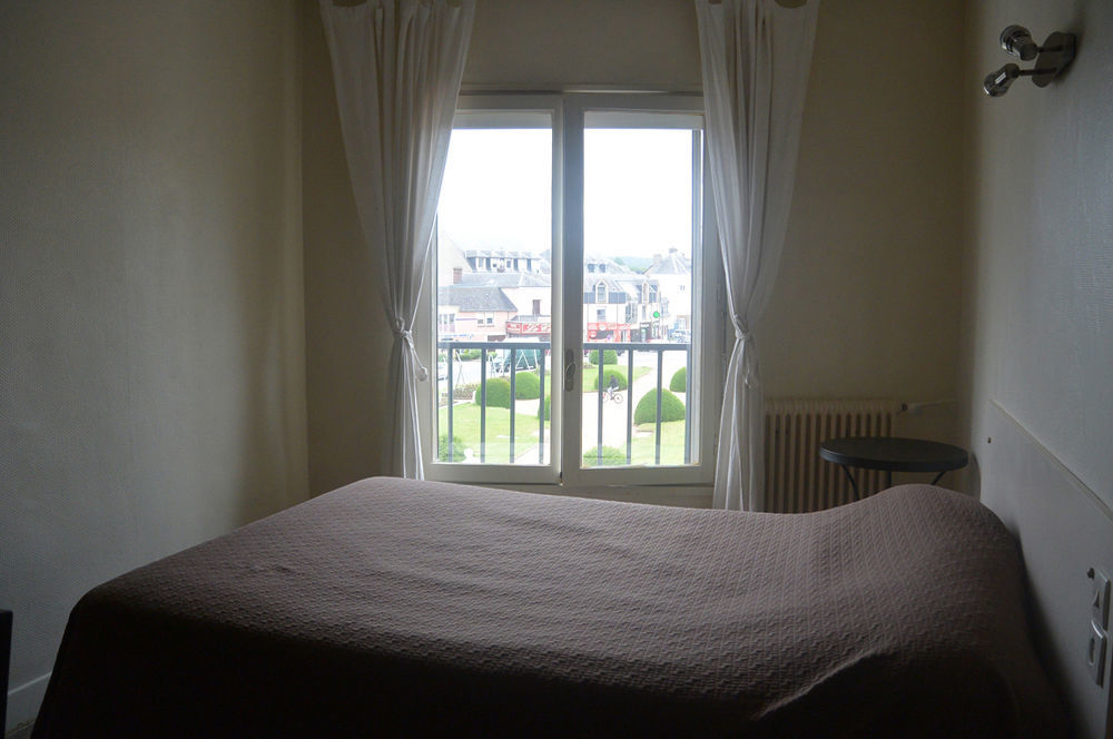 Hotel De Rouen ルーヴィエ エクステリア 写真
